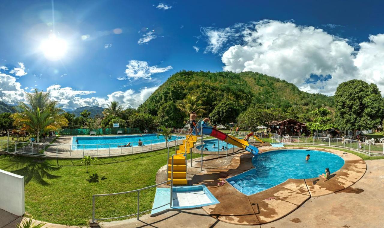 Hotel El Tirol San Ramón Buitenkant foto