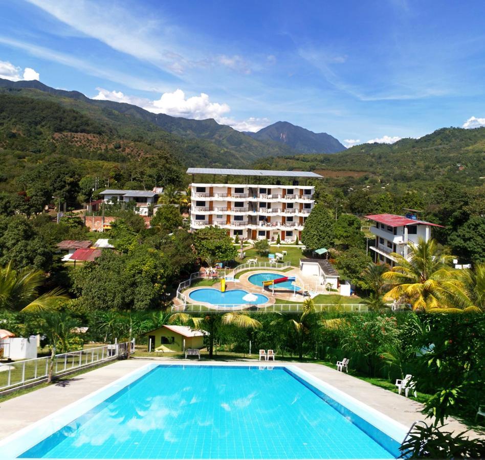 Hotel El Tirol San Ramón Buitenkant foto