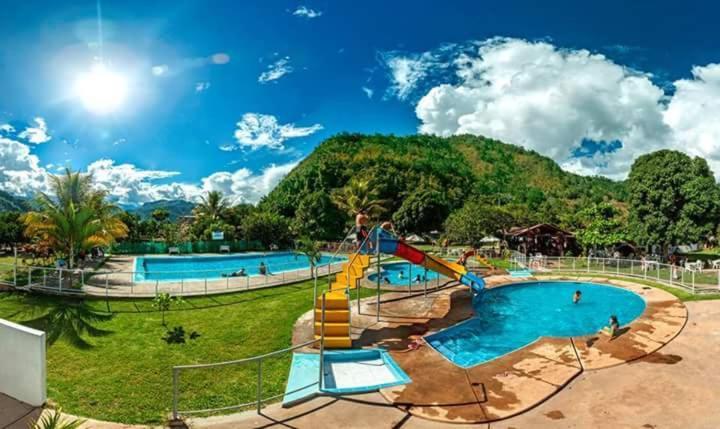 Hotel El Tirol San Ramón Buitenkant foto