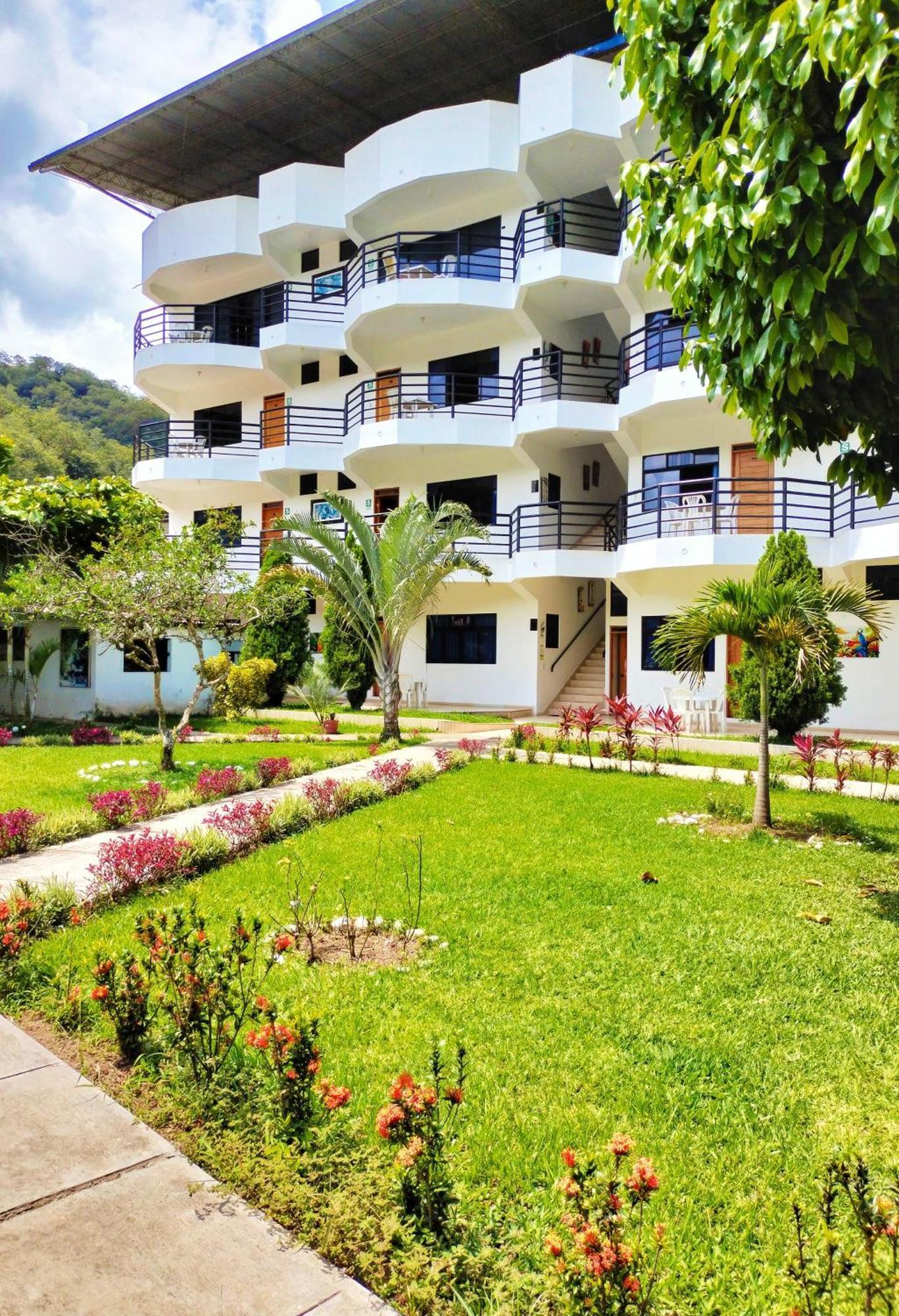 Hotel El Tirol San Ramón Buitenkant foto